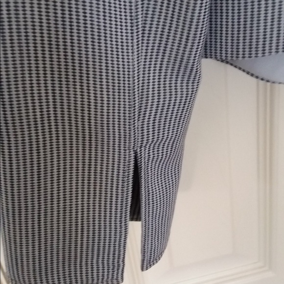 PREOWNED GIORGIO ARMANI WOMEN’S WHITE BLACK BLAZER. NYC RTW DESIGNER ITALIAN - Picture 4 of 8